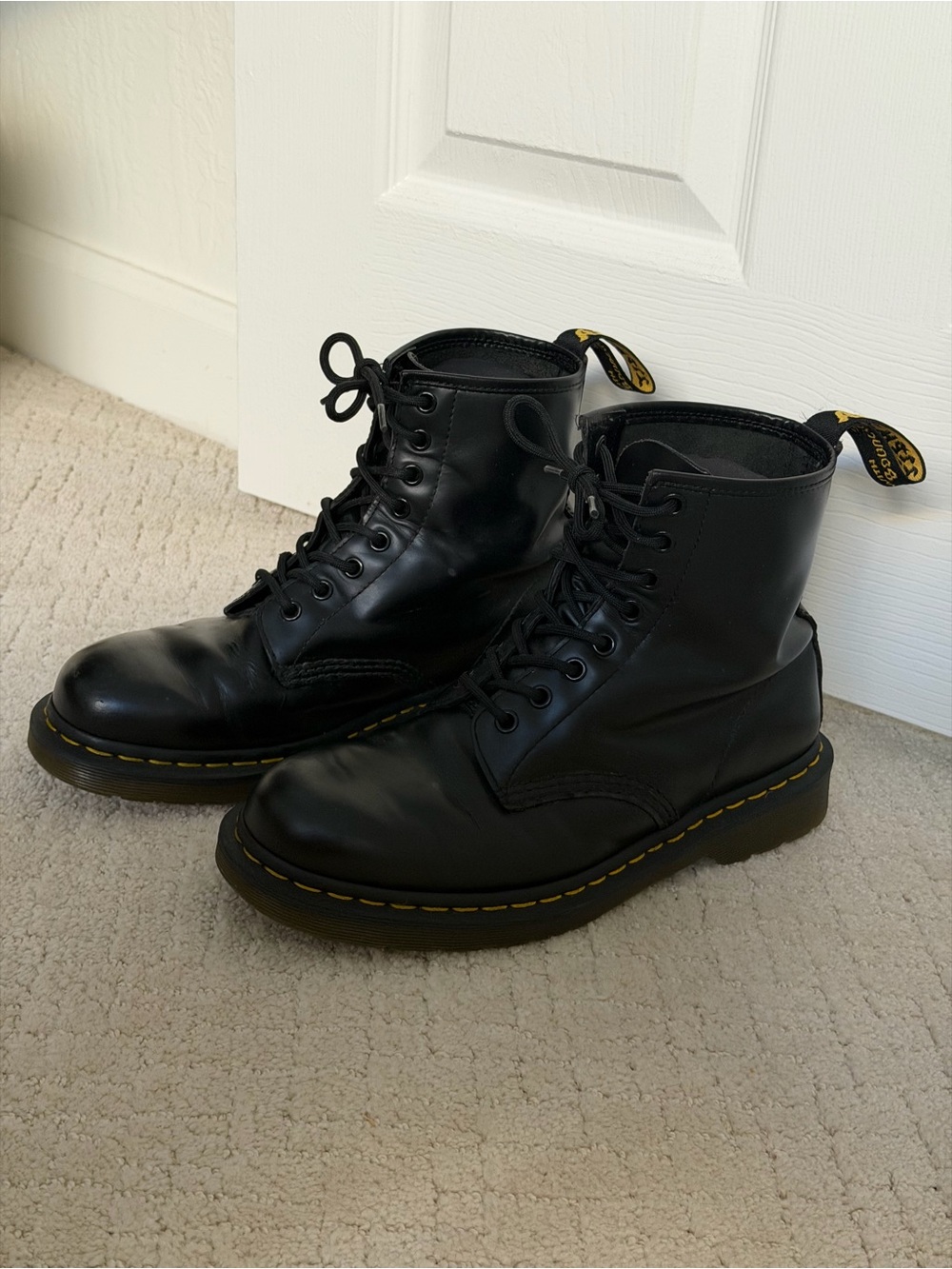 Dr. Martens 1460 Smooth Leather Lace Up Boots - Picture 5 of 15